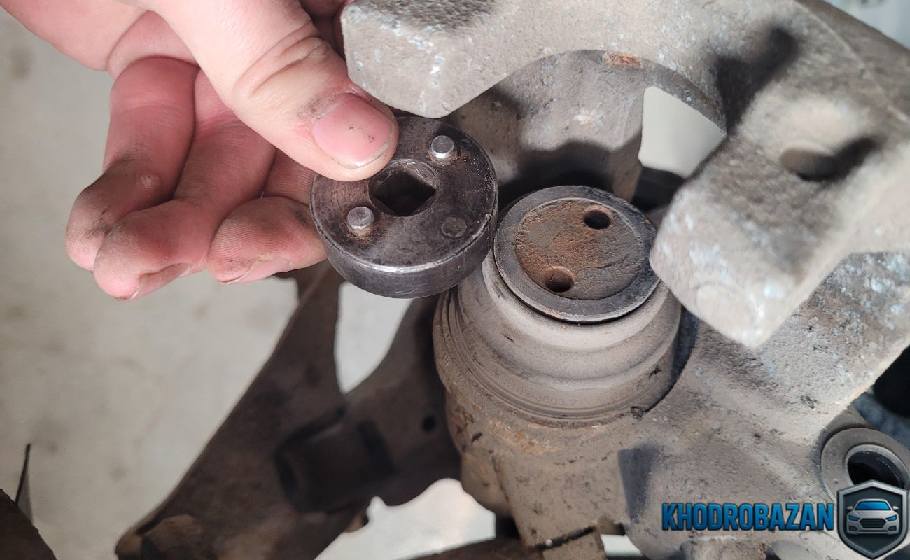 علت برنگشتن پیستون ترمز